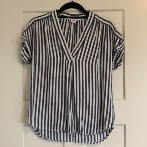 Blue/white striped v neck top, Size small